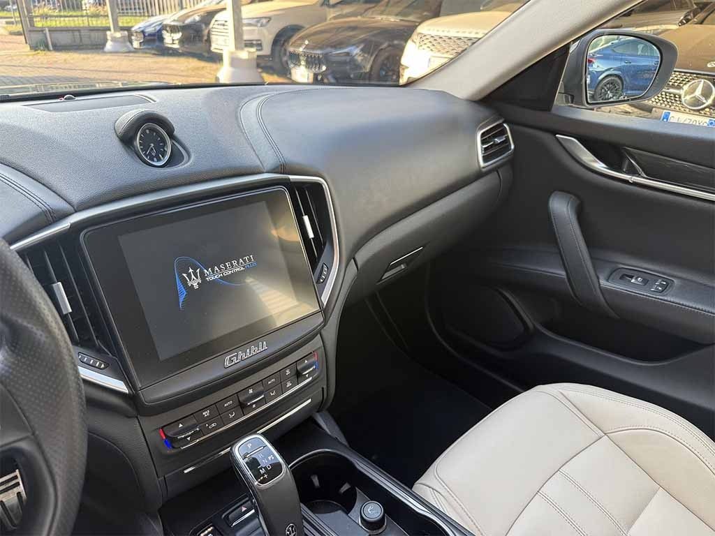 MASERATI Ghibli Gransport IVA ESPOSTA CERCHI 20 TELECAMERA FULL - 18