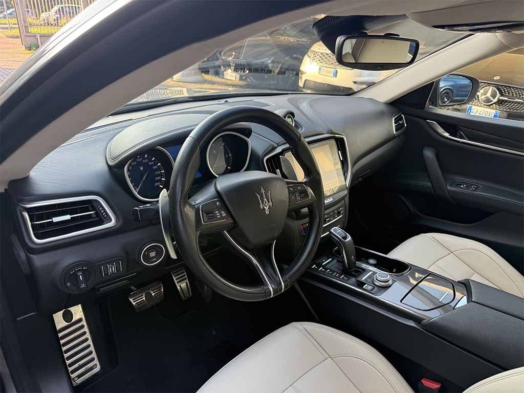 MASERATI Ghibli Gransport IVA ESPOSTA CERCHI 20 TELECAMERA FULL - 13