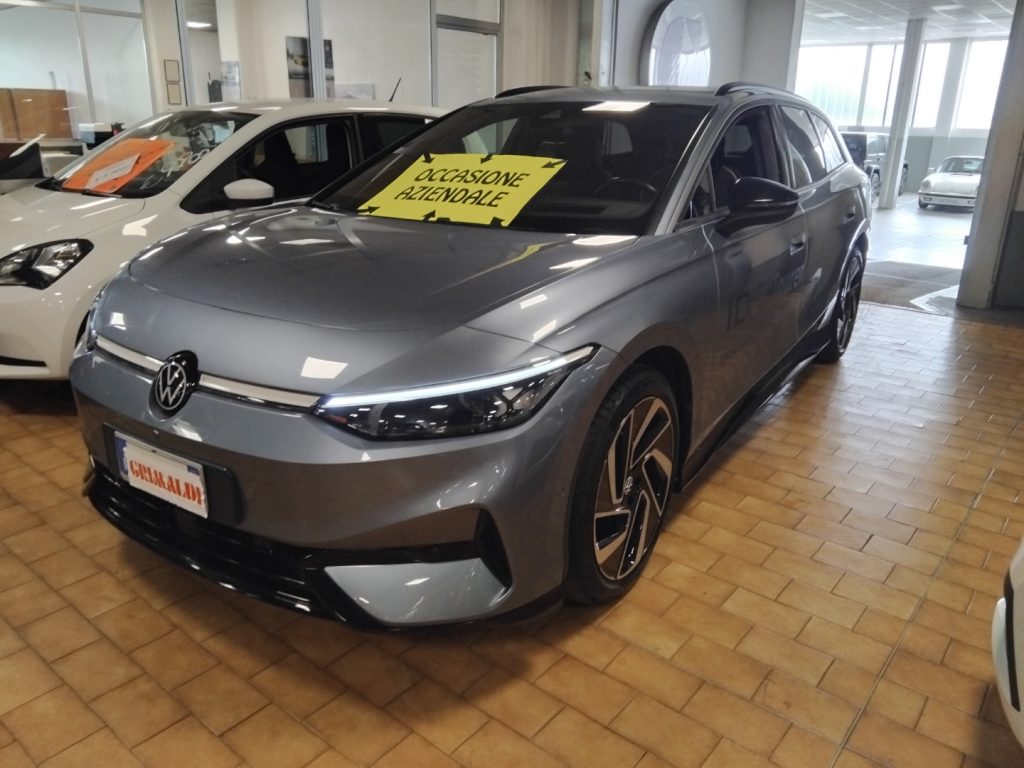VOLKSWAGEN ID.7 Tourer Pro 210 KW 77 KWh - 3