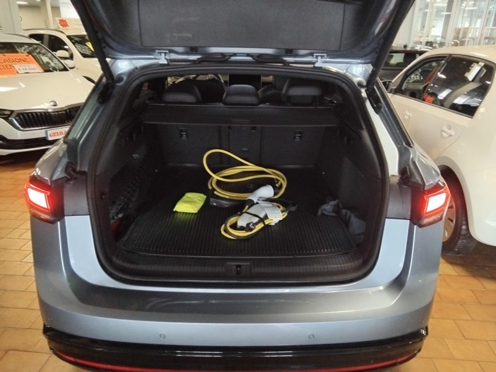 VOLKSWAGEN ID.7 Tourer Pro 210 KW 77 KWh - 11
