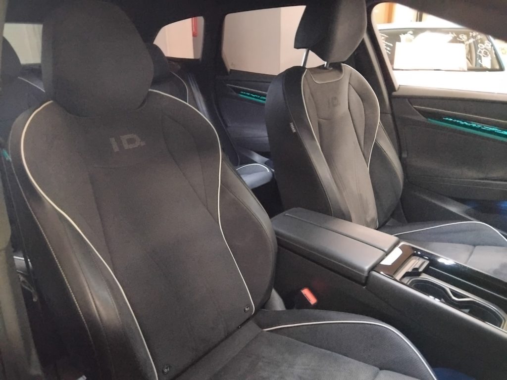 VOLKSWAGEN ID.7 Tourer Pro 210 KW 77 KWh - 15