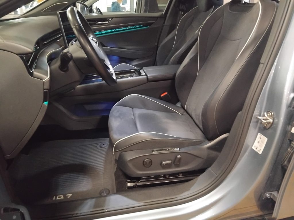 VOLKSWAGEN ID.7 Tourer Pro 210 KW 77 KWh - 19