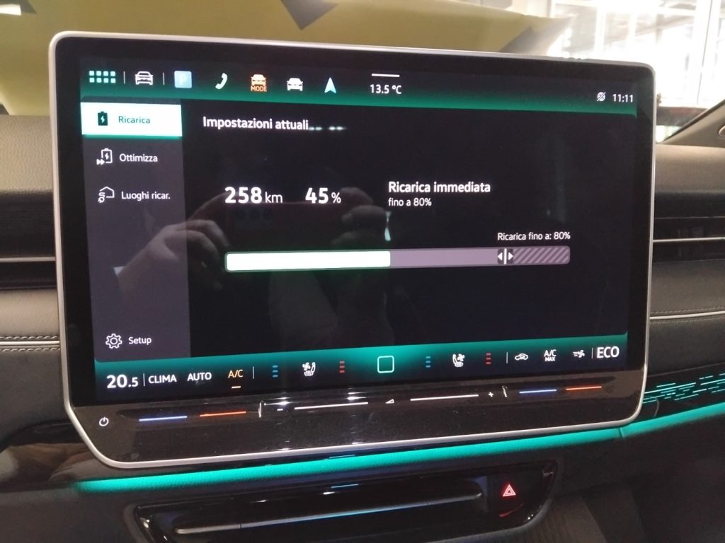 VOLKSWAGEN ID.7 Tourer Pro 210 KW 77 KWh - 21
