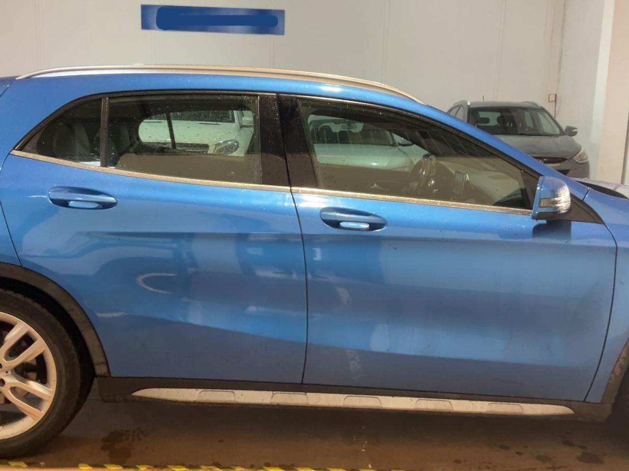 MERCEDES-BENZ GLA 220 CDI Automatic Premium - 6