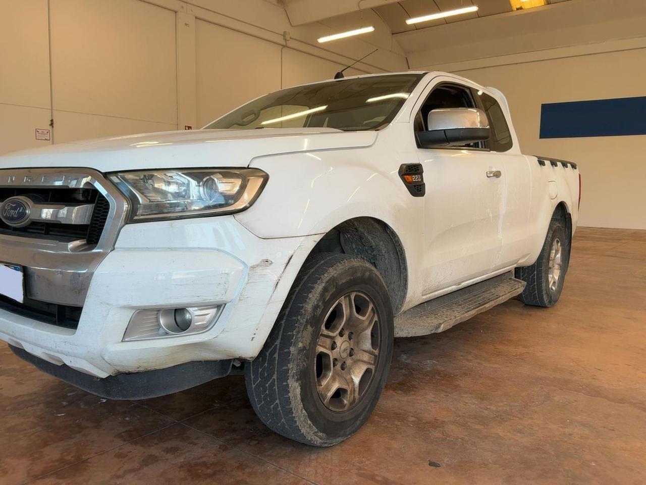FORD Ranger 2.2 TDCi Super Cab XLT 4pt. - 2
