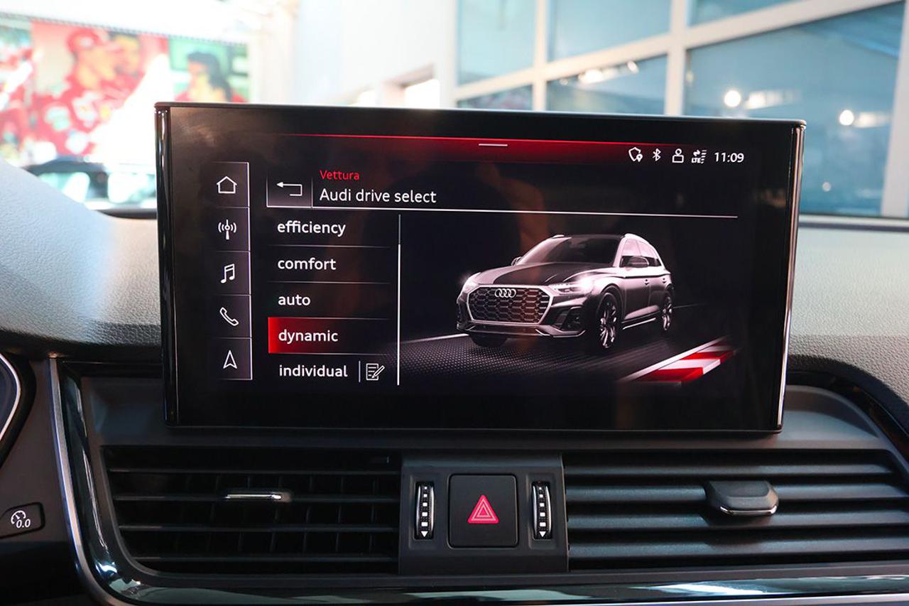 AUDI Q5 40 TDI Quattro S-Tronic S-Line Plus - 31
