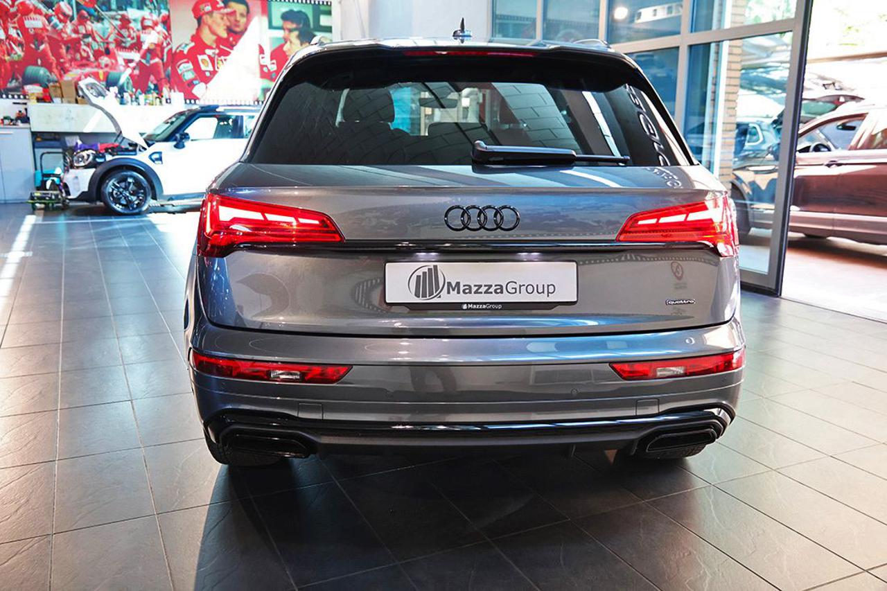 AUDI Q5 40 TDI Quattro S-Tronic S-Line Plus - 9