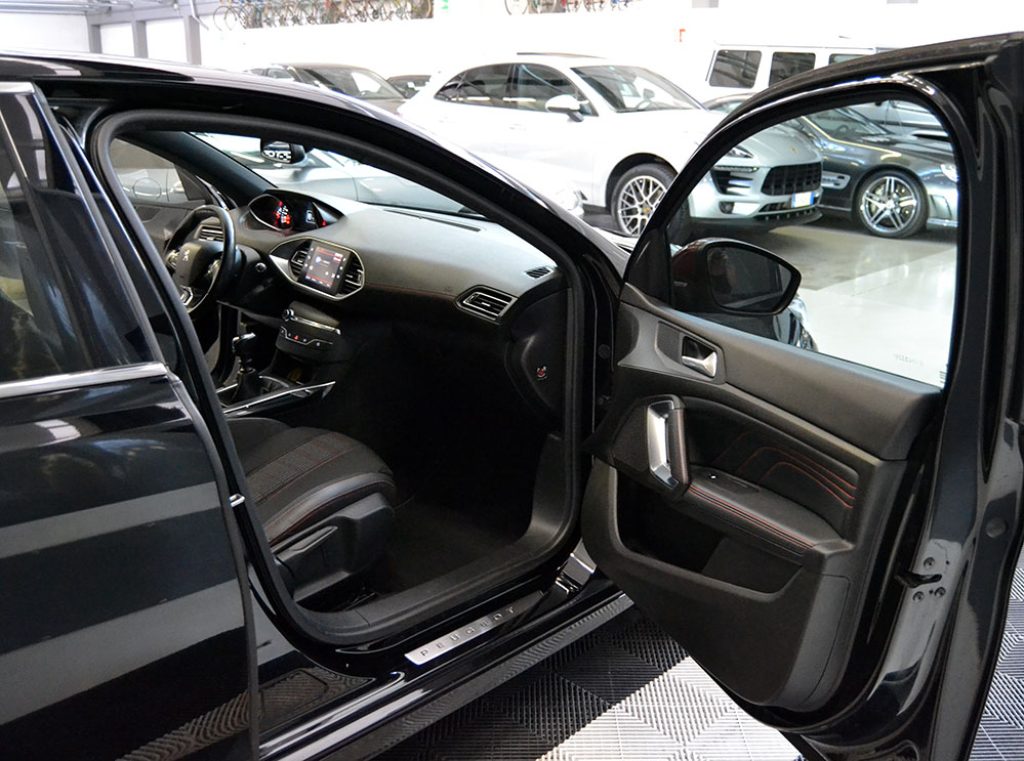 PEUGEOT 308 PureTech Turbo 130 GT Line Unico Proprietario - 4