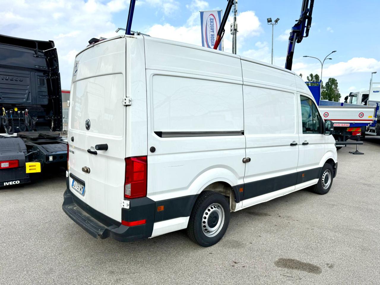 VOLKSWAGEN CRAFTER  30 - 4