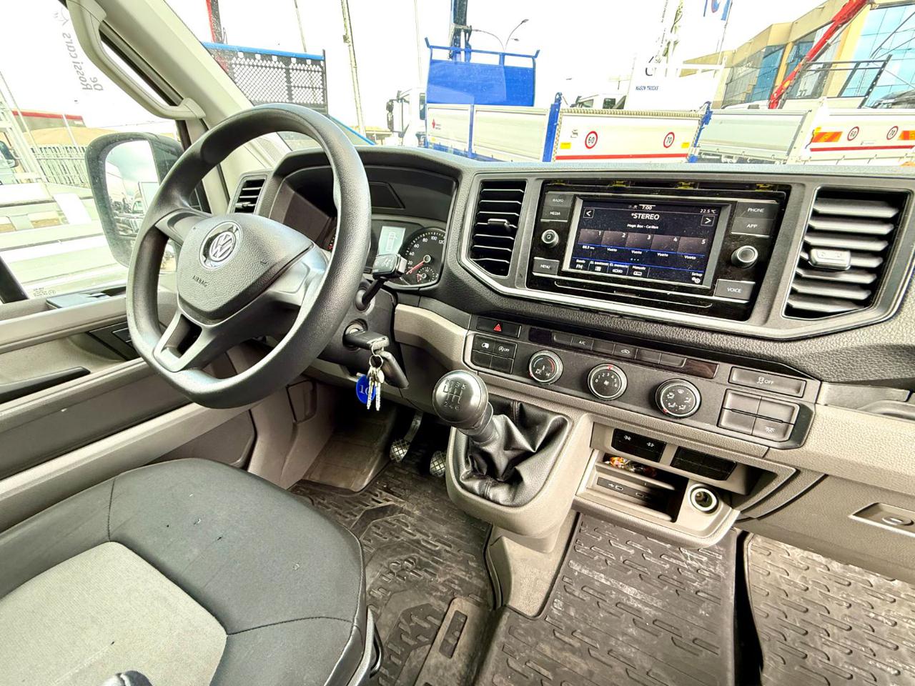 VOLKSWAGEN CRAFTER  30 - 10