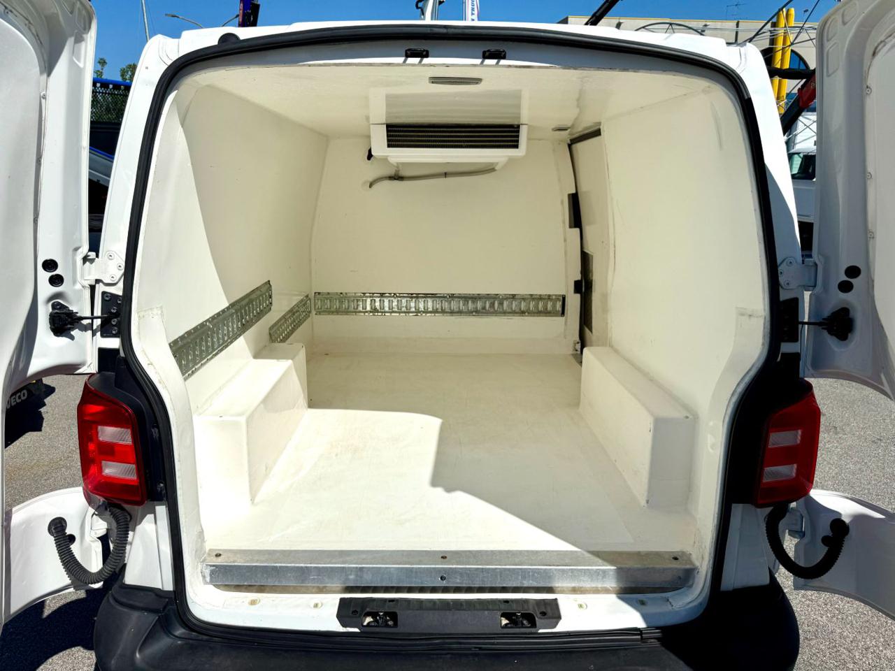 VOLKSWAGEN TRANSPORTER  2.0 TDI - 7
