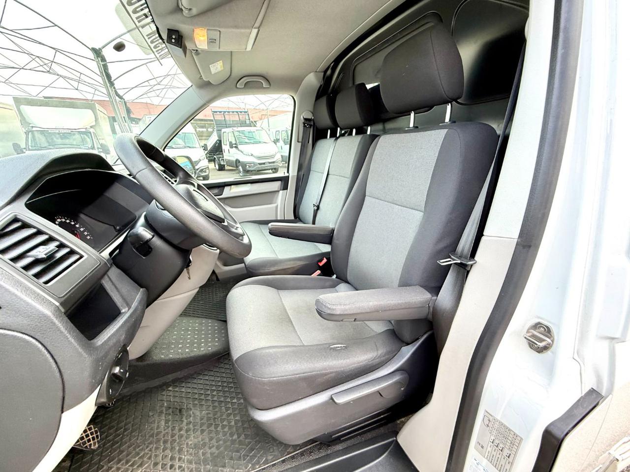 VOLKSWAGEN TRANSPORTER  2.0 TDI - 11