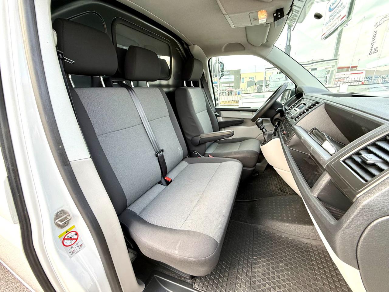 VOLKSWAGEN TRANSPORTER  2.0 TDI - 12