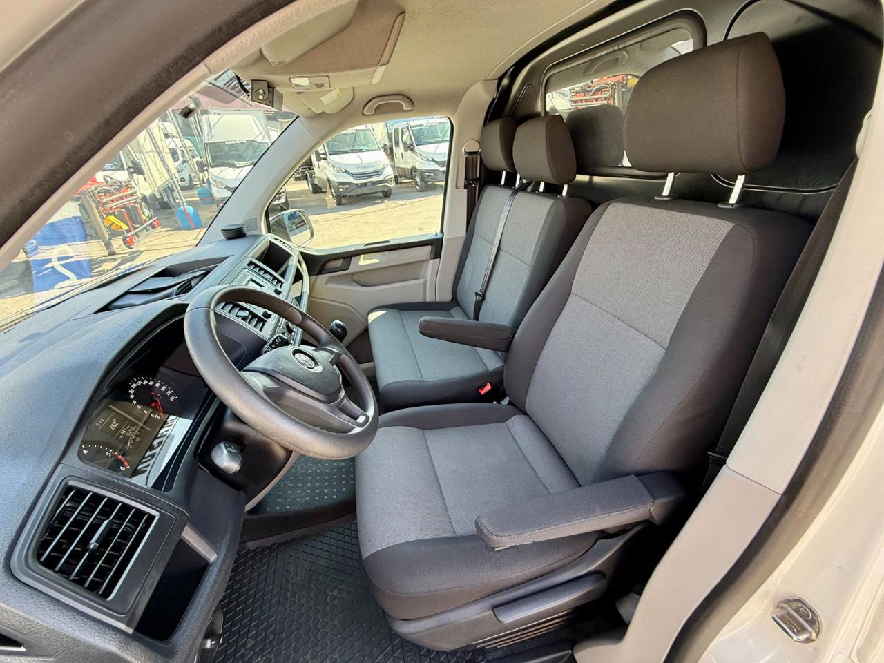 VOLKSWAGEN TRANSPORTER  2.0 TDI - 11