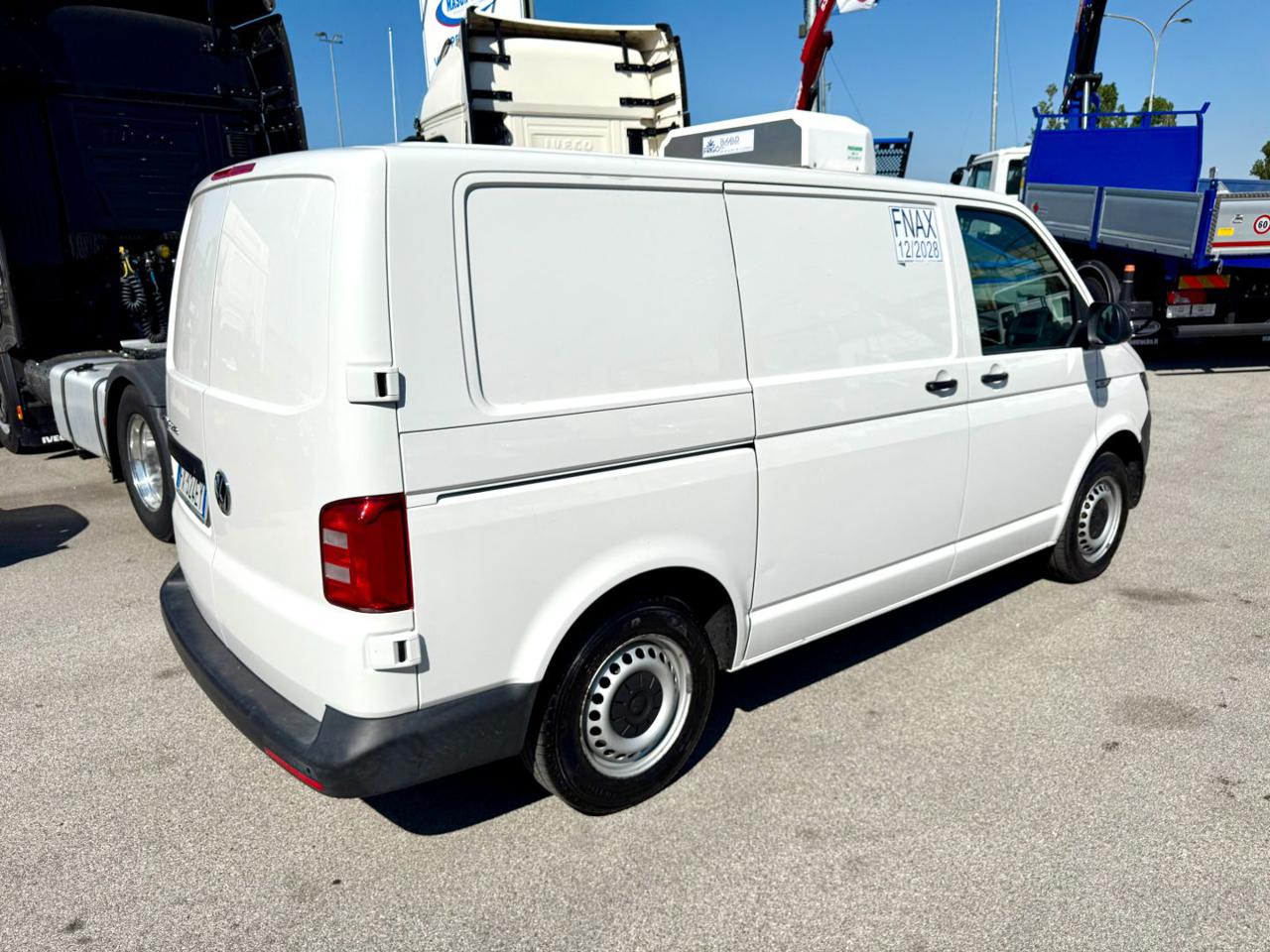 VOLKSWAGEN TRANSPORTER  2.0 TDI - 4
