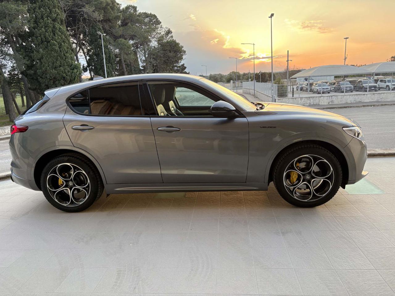 ALFA ROMEO Stelvio 2.2 Turbodiesel 210CV AT8 Q4 Veloce - 4