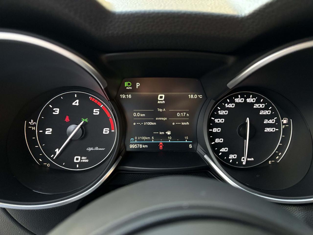 ALFA ROMEO Stelvio 2.2 Turbodiesel 210CV AT8 Q4 Veloce - 23