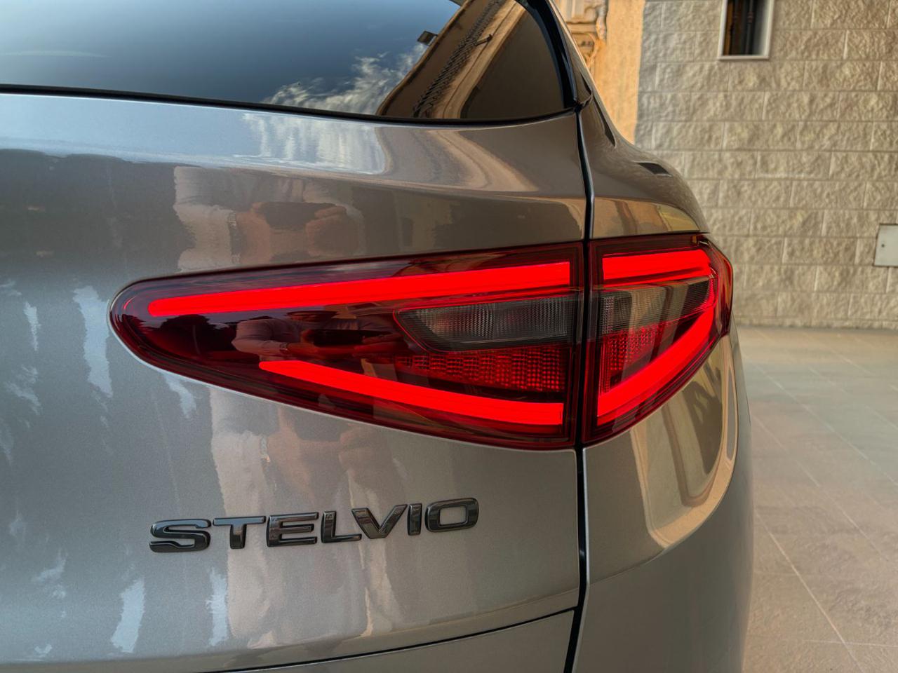 ALFA ROMEO Stelvio 2.2 Turbodiesel 210CV AT8 Q4 Veloce - 34