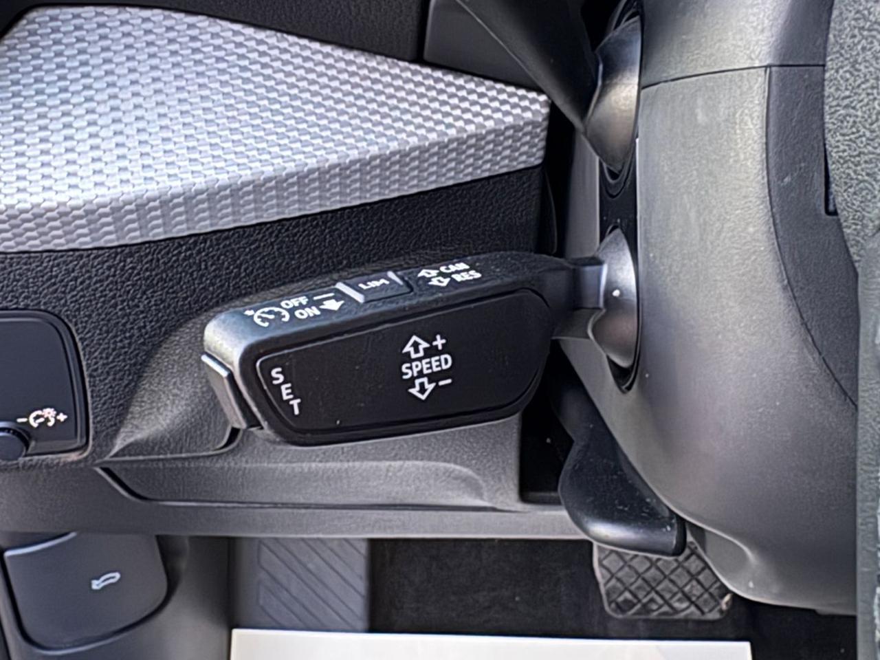 AUDI Q2 30 TDI S tronic Business Plus - 25