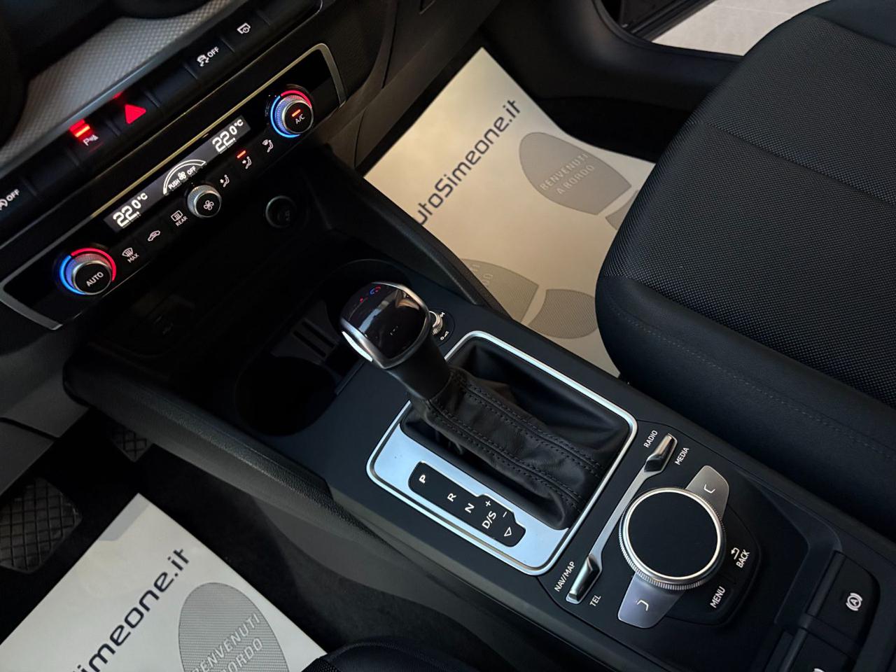 AUDI Q2 30 TDI S tronic Business Plus - 22