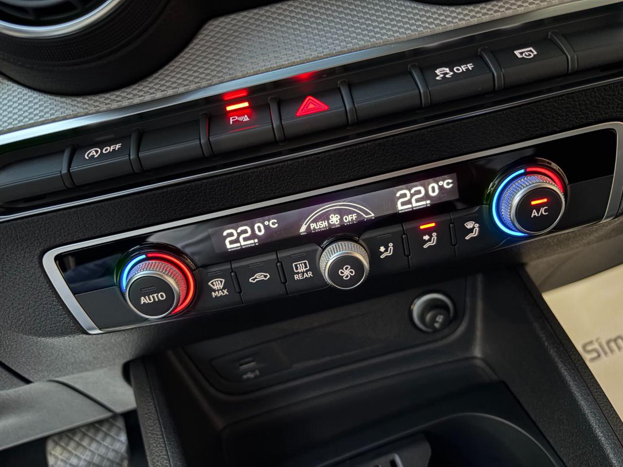 AUDI Q2 30 TDI S tronic Business Plus - 26