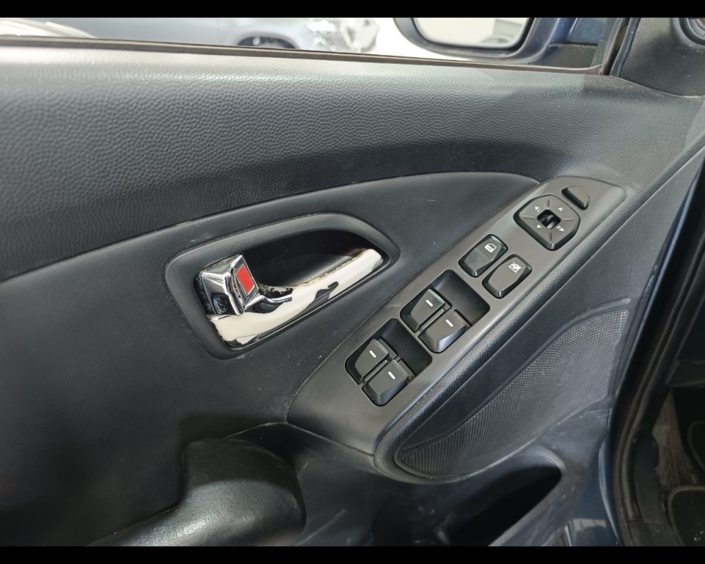 HYUNDAI iX35 2.0 CRDi 184CV High 4WD Style - 12