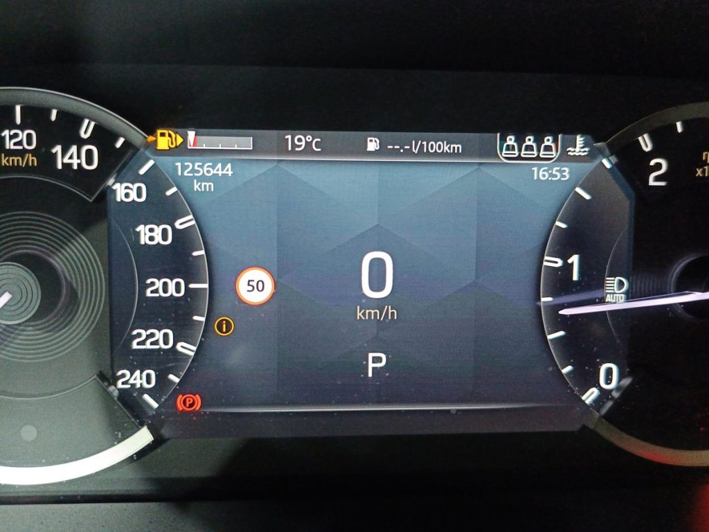 LAND ROVER Defender 110 3.0D I6 250 CV AWD Auto SE - 15