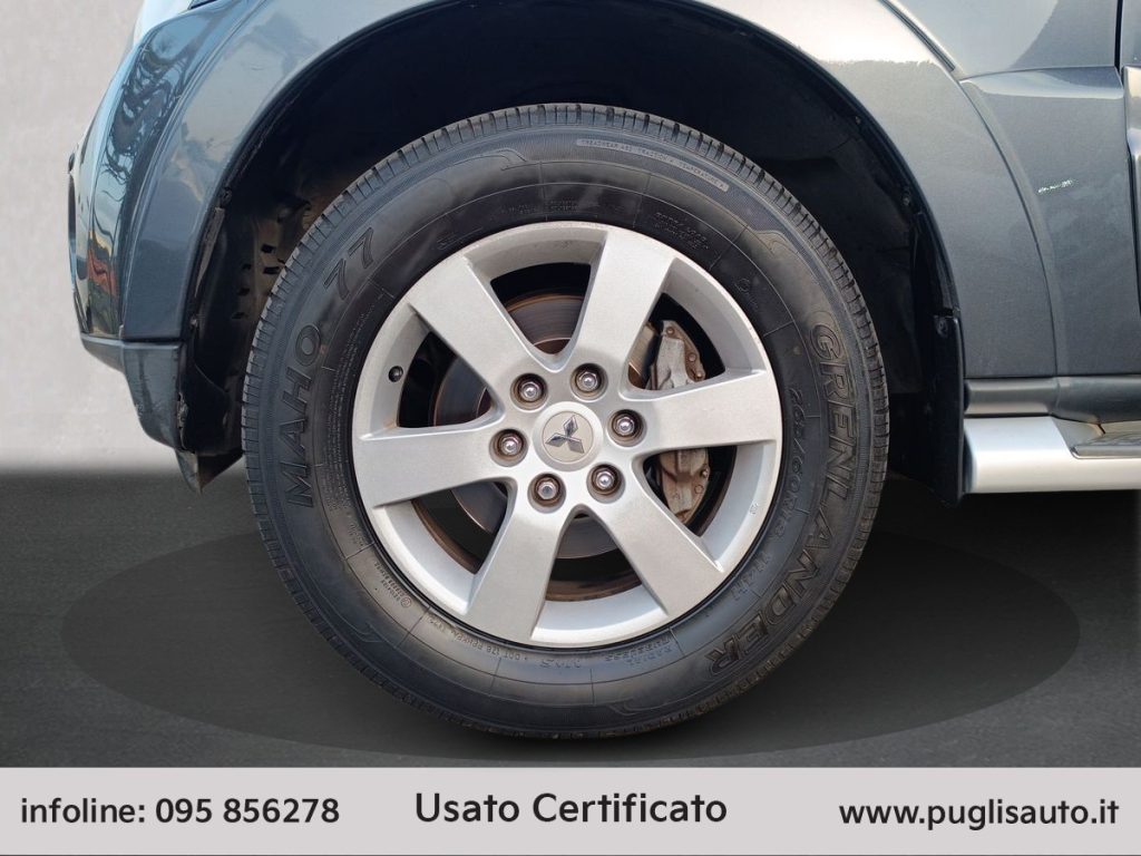 MITSUBISHI Pajero 3.2 DI-D 16V aut. 5p. Instyle DPF - 14