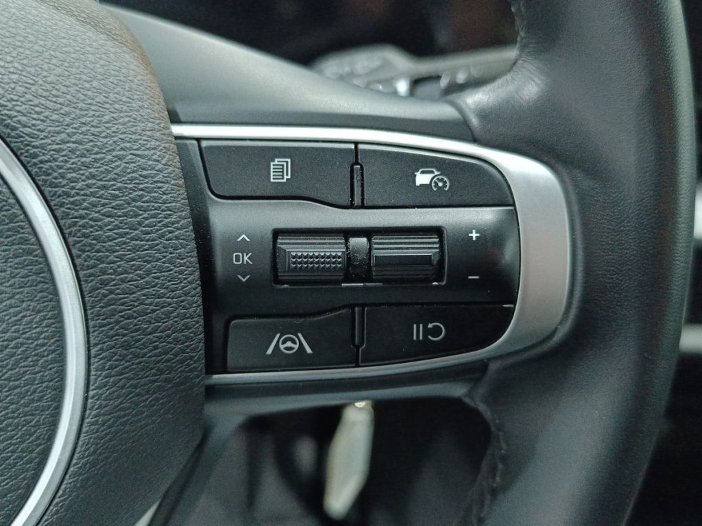 KIA Sportage 1.6 CRDi MHEV DCT Business - 20