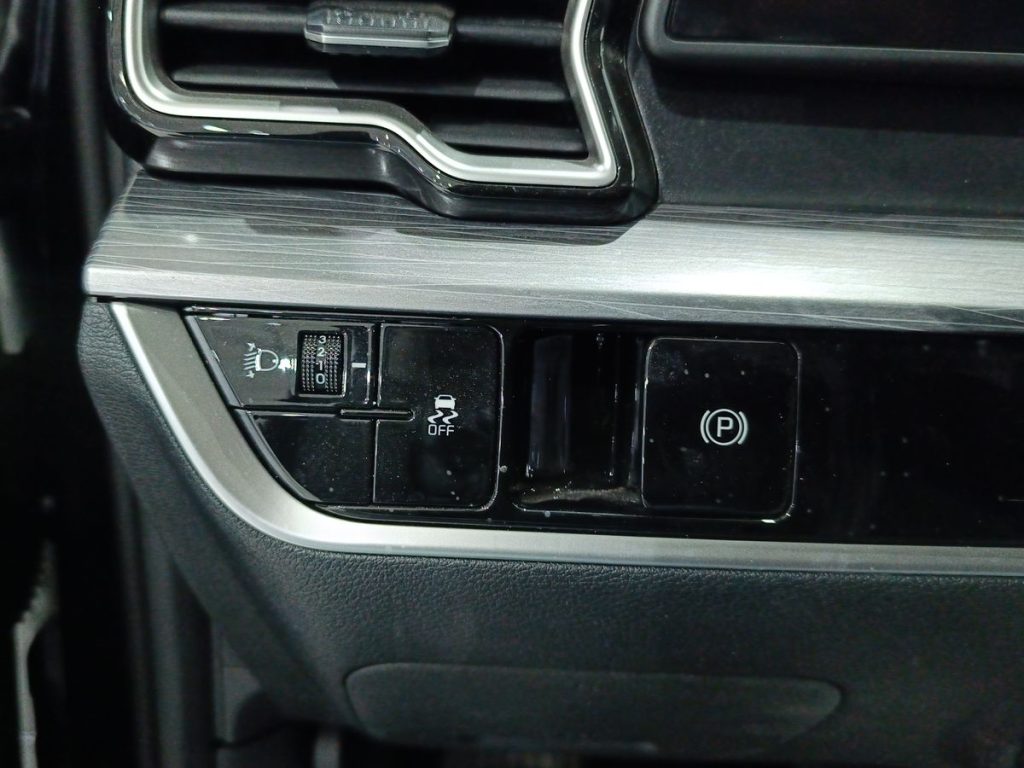 KIA Sportage 1.6 CRDi MHEV DCT Business - 23