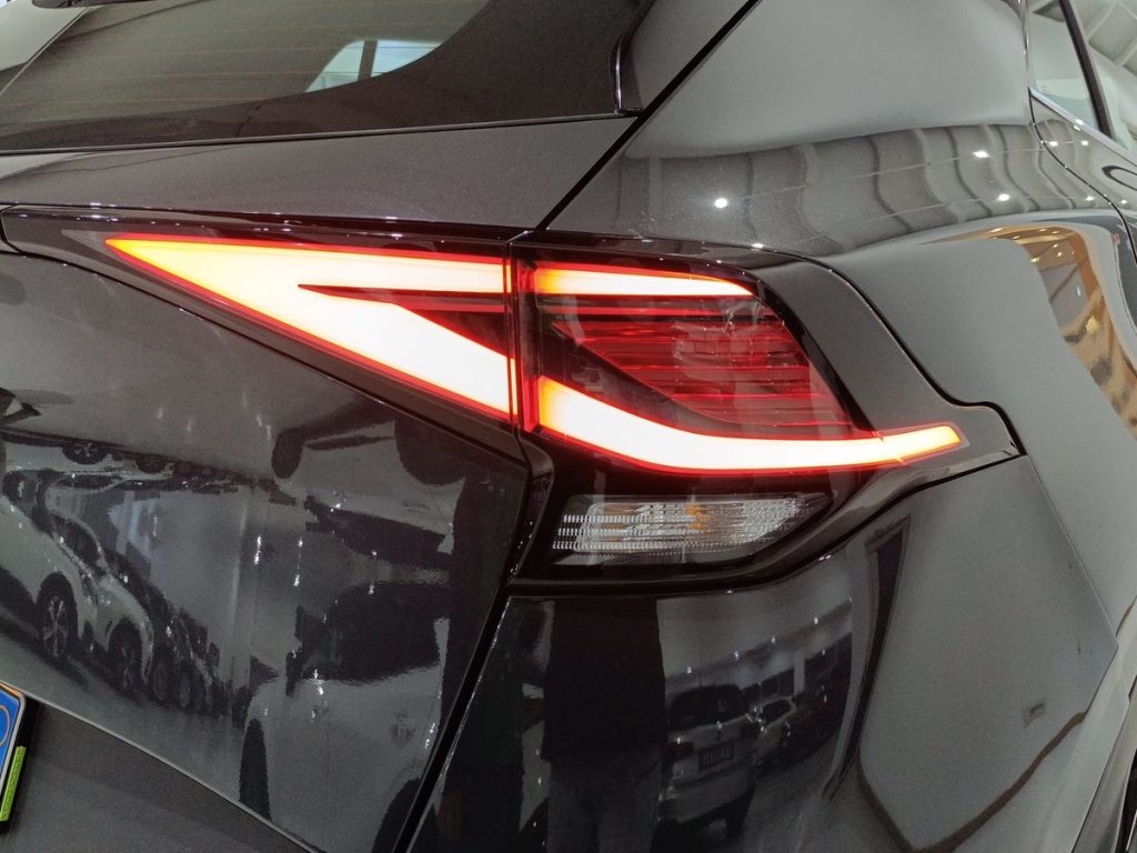 KIA Sportage 1.6 CRDi MHEV DCT Business - 25