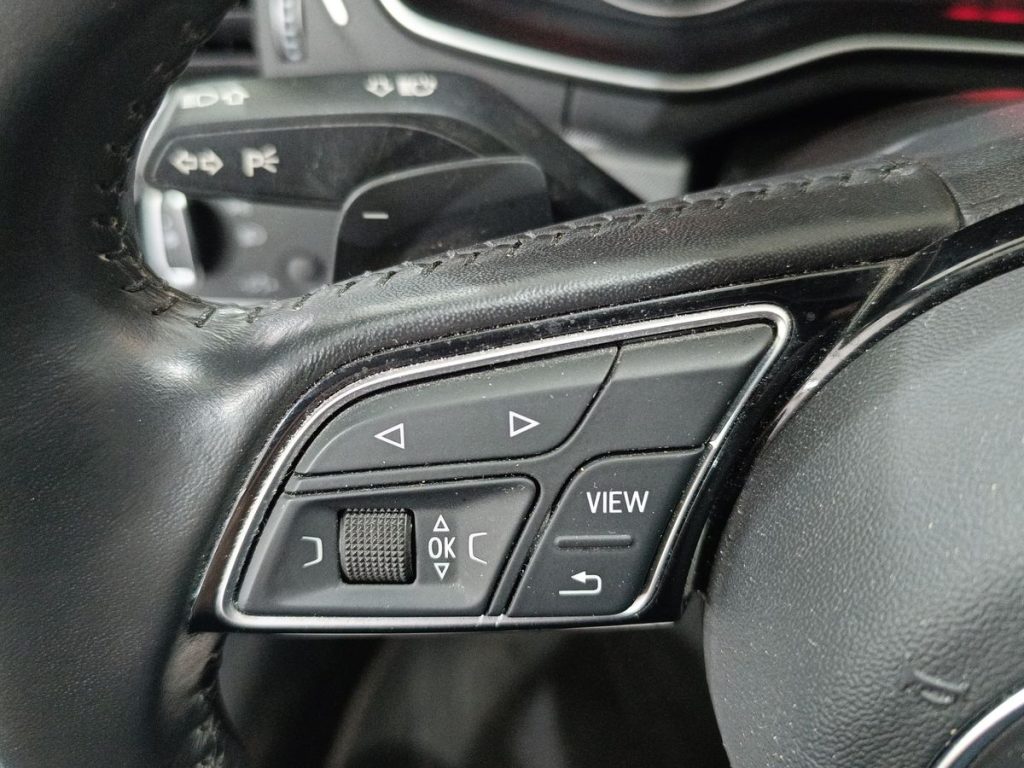 AUDI A5 SPB 40 TDI quattro S tronic Business Sport - 23