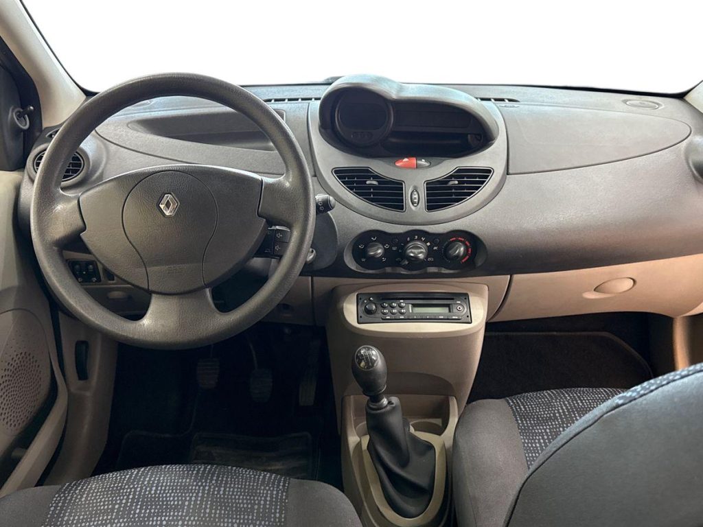RENAULT Twingo 1.2 8V Dynamique - 7