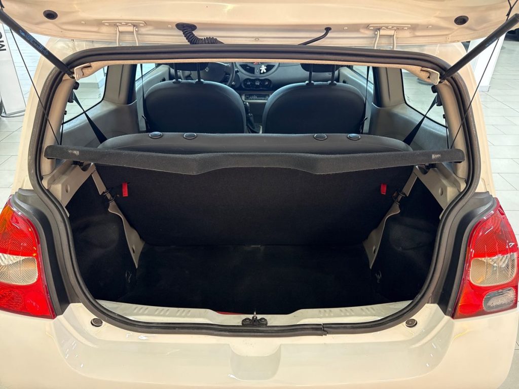 RENAULT Twingo 1.2 8V Dynamique - 12