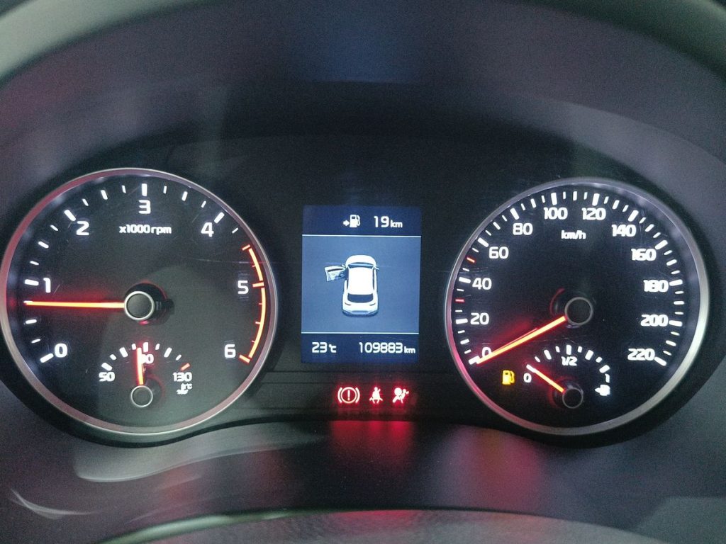 KIA Stonic 1.6 CRDi 110 CV Energy - 15