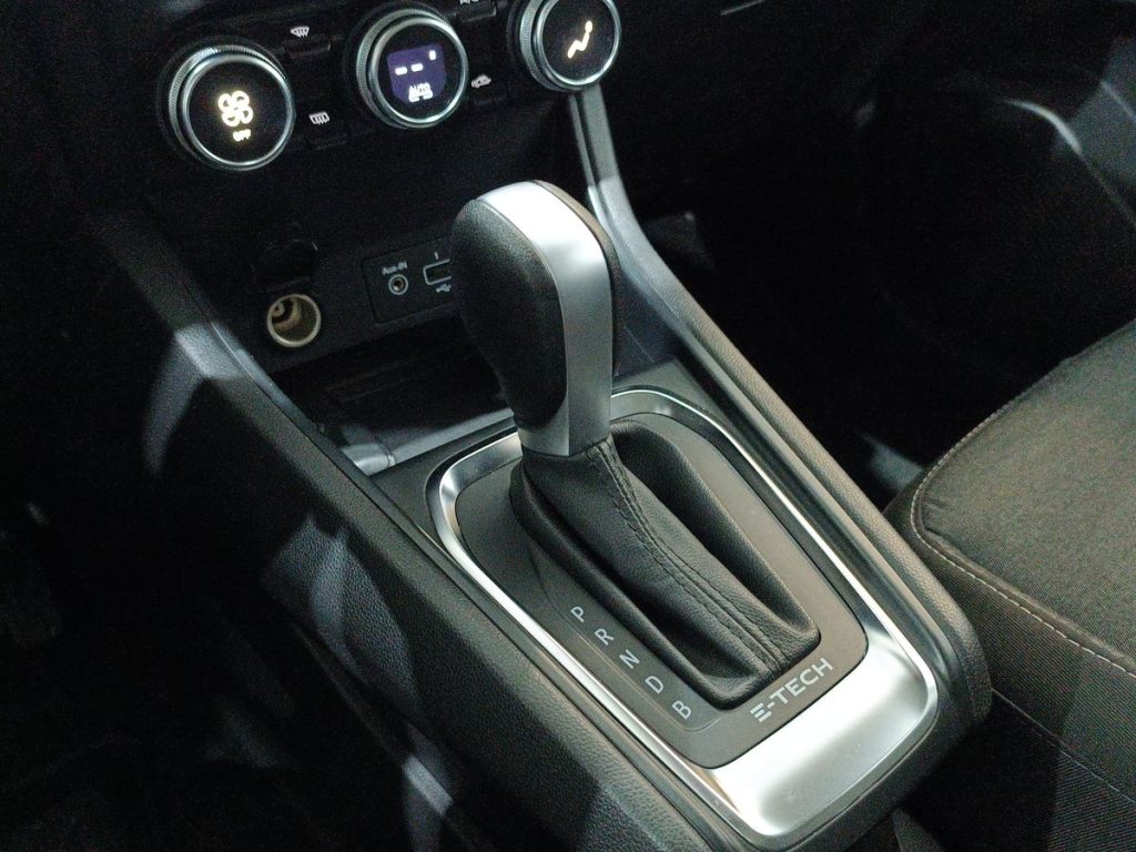 RENAULT Captur Full Hybrid E-Tech 145 CV Zen - 8