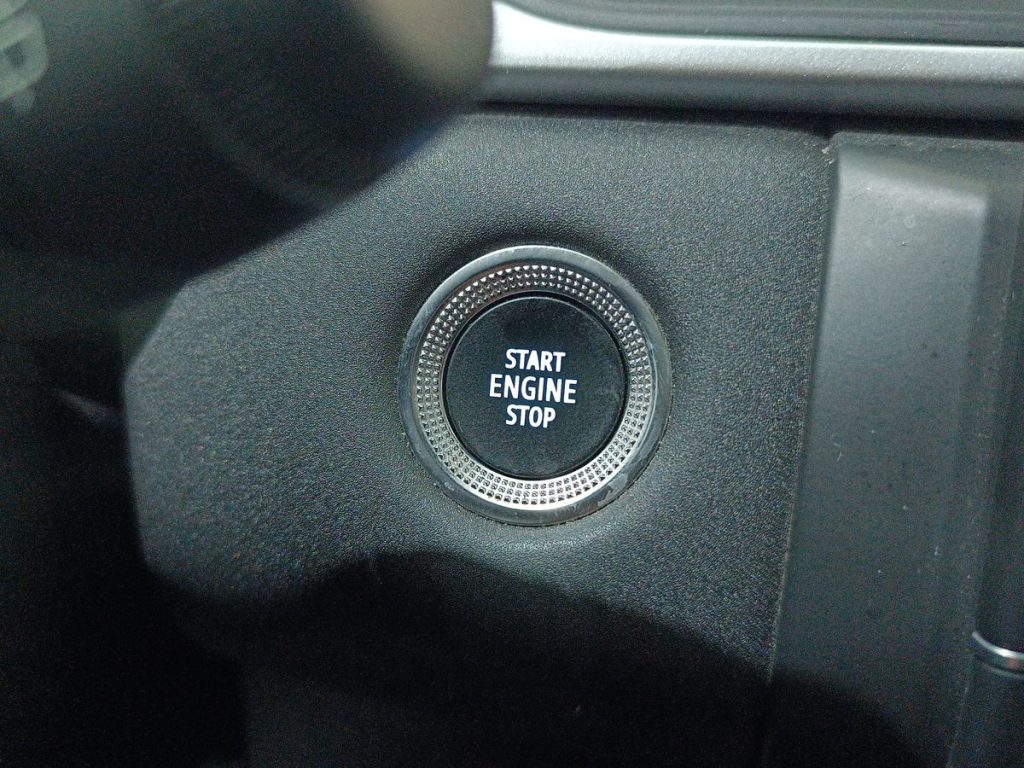 RENAULT Captur Full Hybrid E-Tech 145 CV Zen - 23