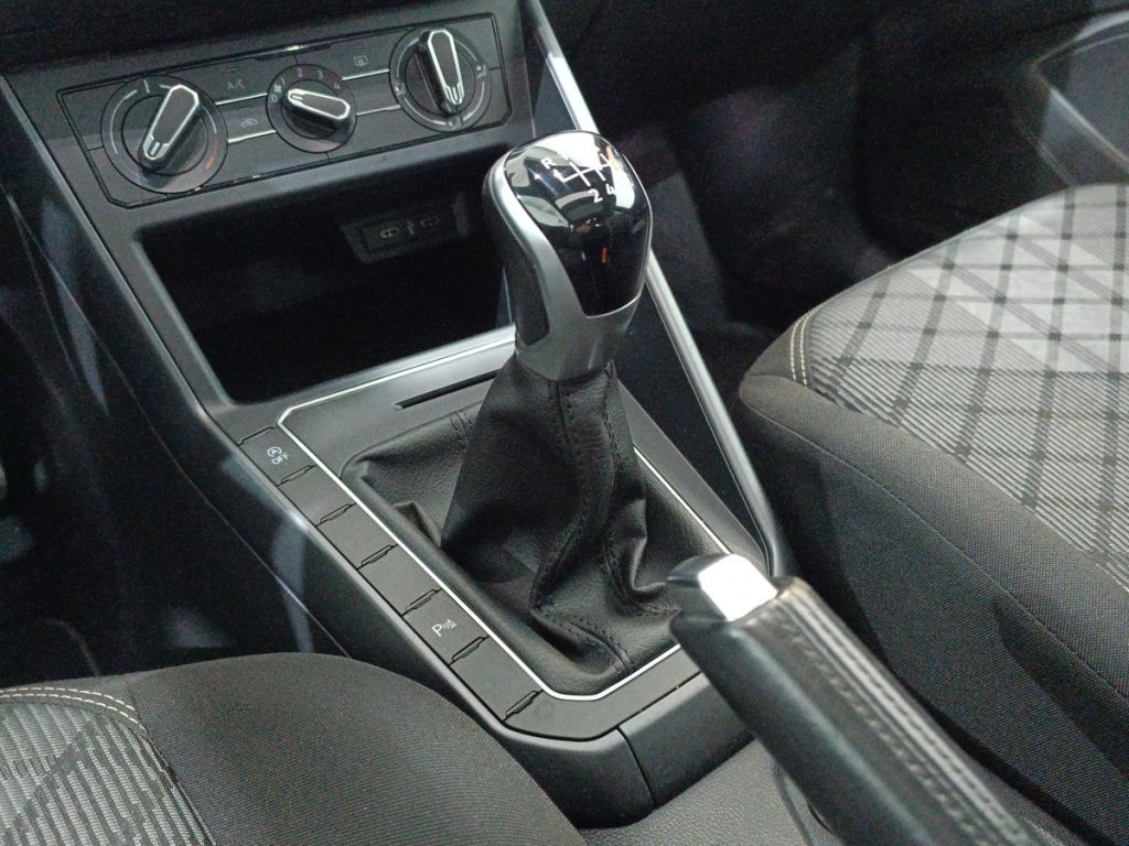 VOLKSWAGEN Taigo 1.0 TSI 110 CV R-Line - 8