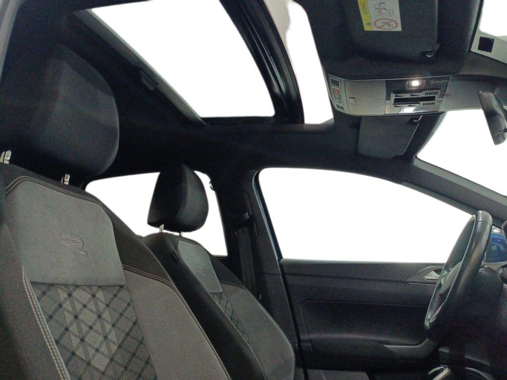 VOLKSWAGEN Taigo 1.0 TSI 110 CV R-Line - 10