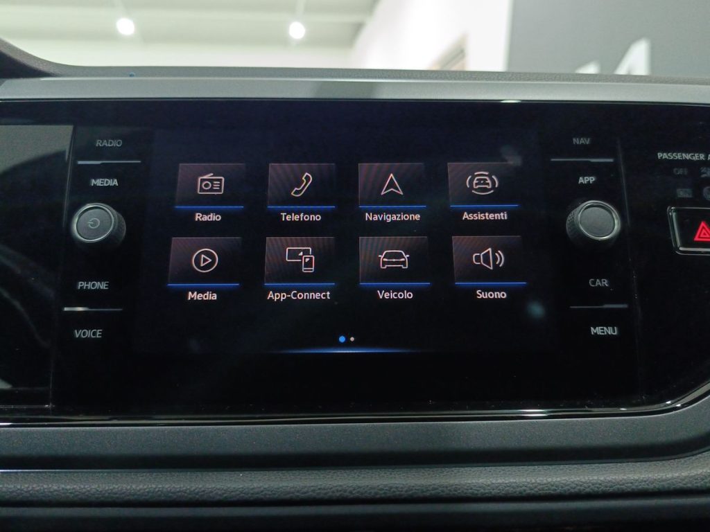 VOLKSWAGEN Taigo 1.0 TSI 110 CV R-Line - 16