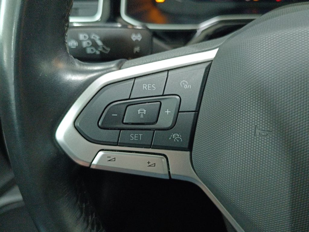 VOLKSWAGEN Taigo 1.0 TSI 110 CV R-Line - 20