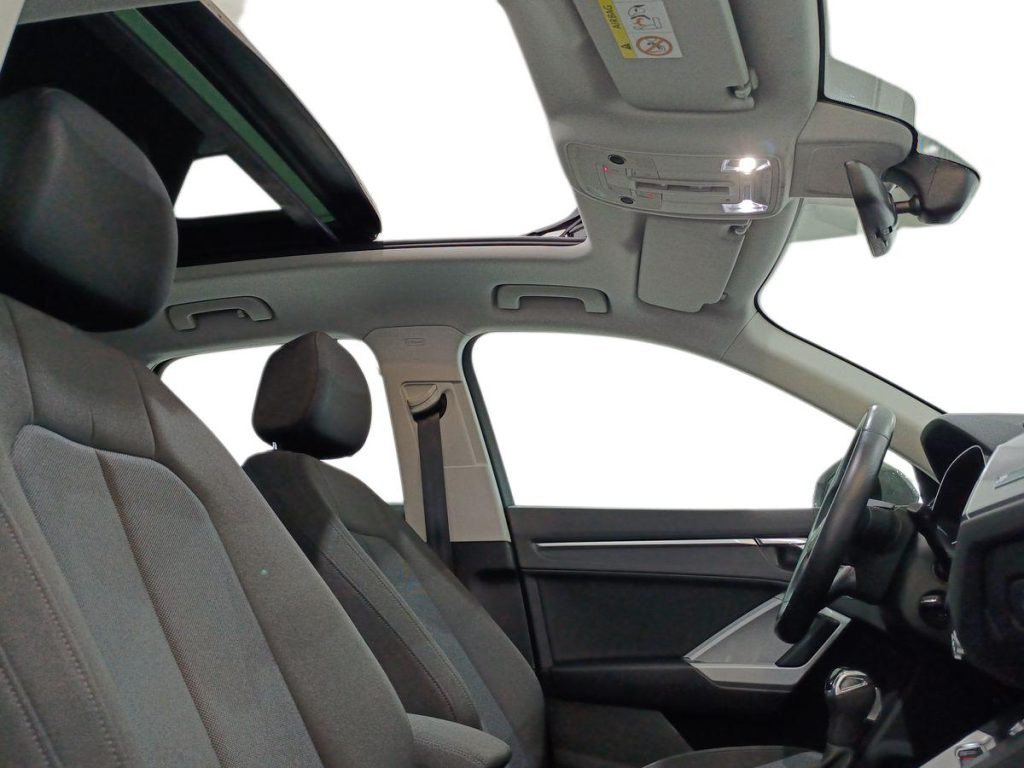 AUDI Q3 35 TDI S tronic S line edition - 10