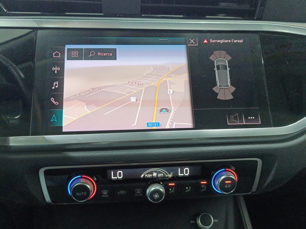 AUDI Q3 35 TDI S tronic S line edition - 16