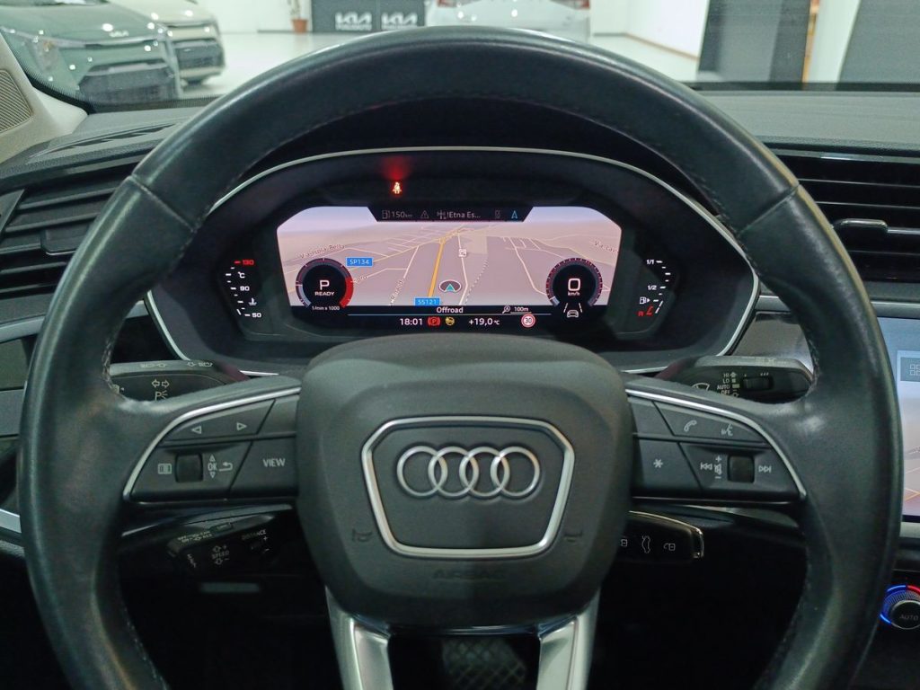 AUDI Q3 35 TDI S tronic S line edition - 17