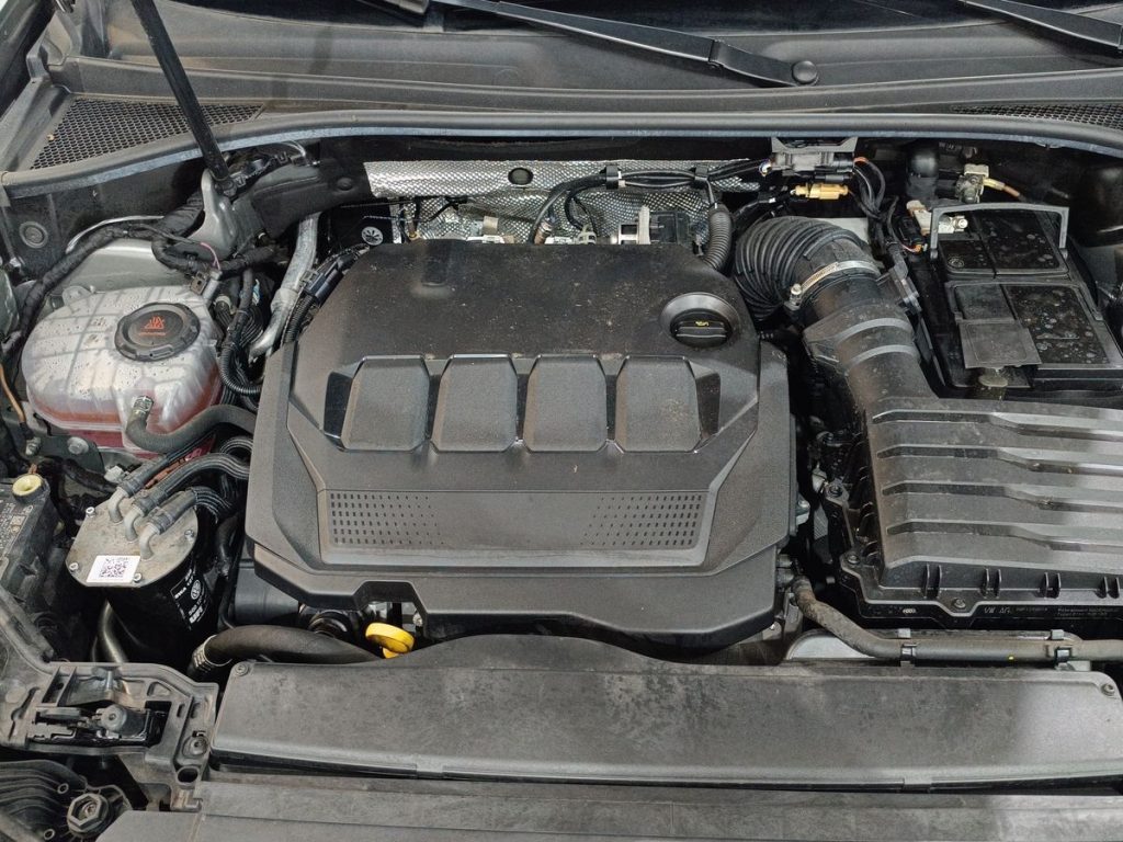 AUDI Q3 35 TDI S tronic S line edition - 23