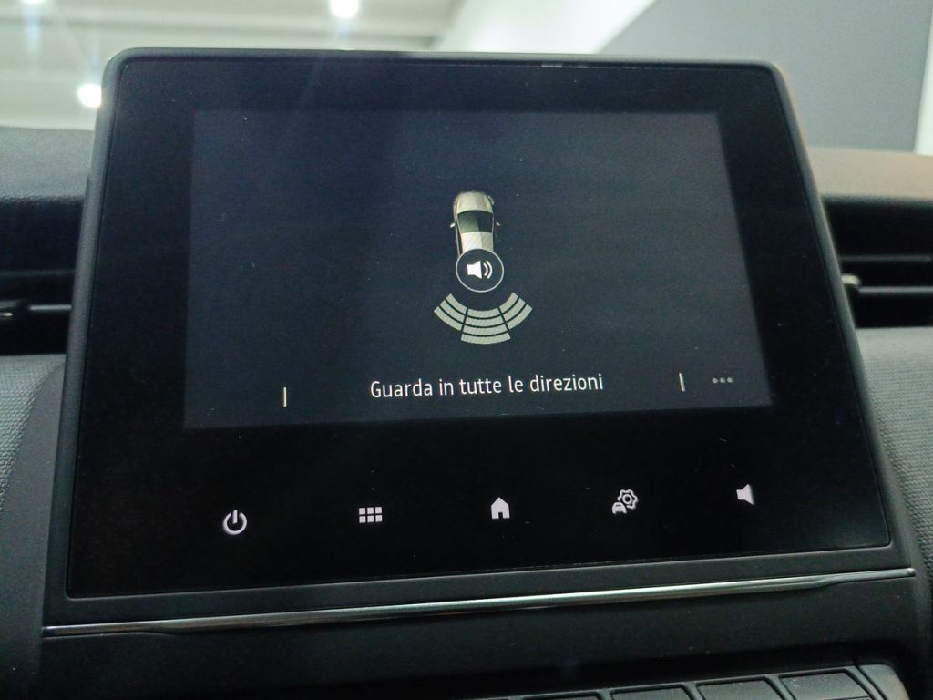 RENAULT Clio ECO-G 100 CV 5 porte Evolution - 16