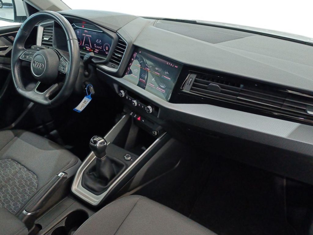 AUDI A1 citycarver 30 TFSI Admired - 9