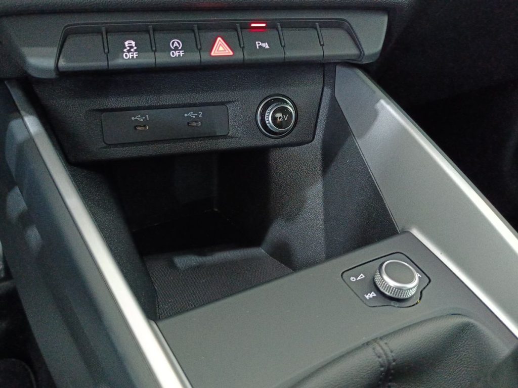 AUDI A1 citycarver 30 TFSI Admired - 22