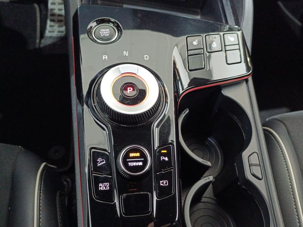 KIA Sportage 1.6 TGDi HEV AWD AT GT-line - 23