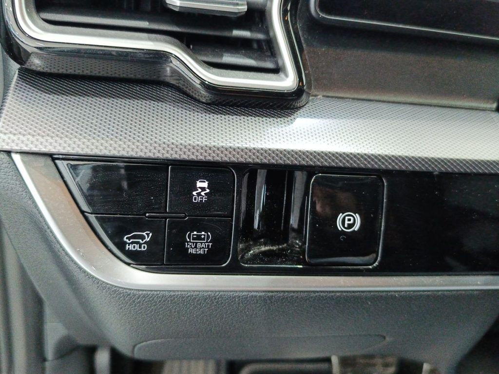 KIA Sportage 1.6 TGDi HEV AWD AT GT-line - 24